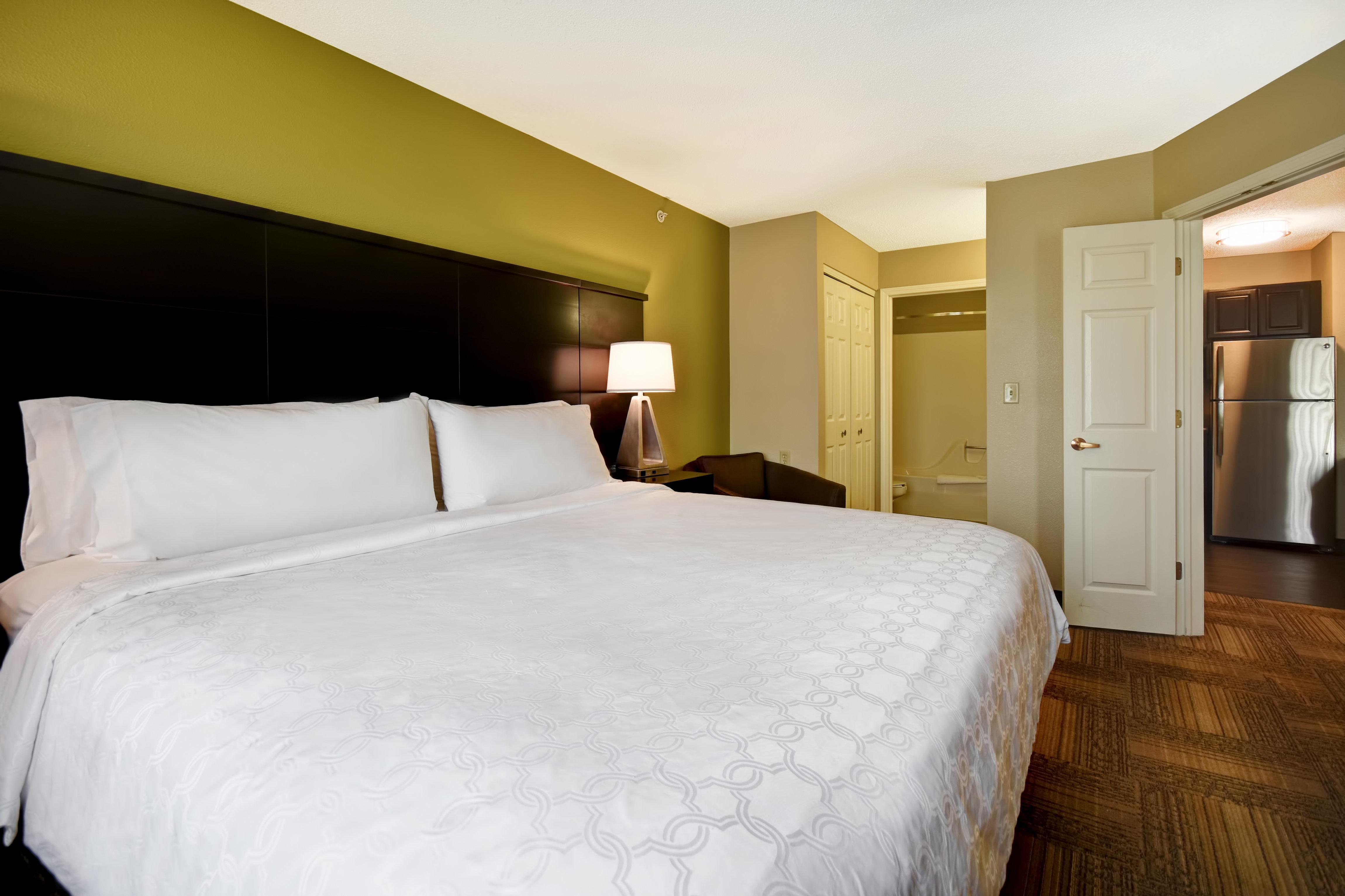 Staybridge Suites Grand Rapids-Kentwood By Ihg Cascade Exterior foto
