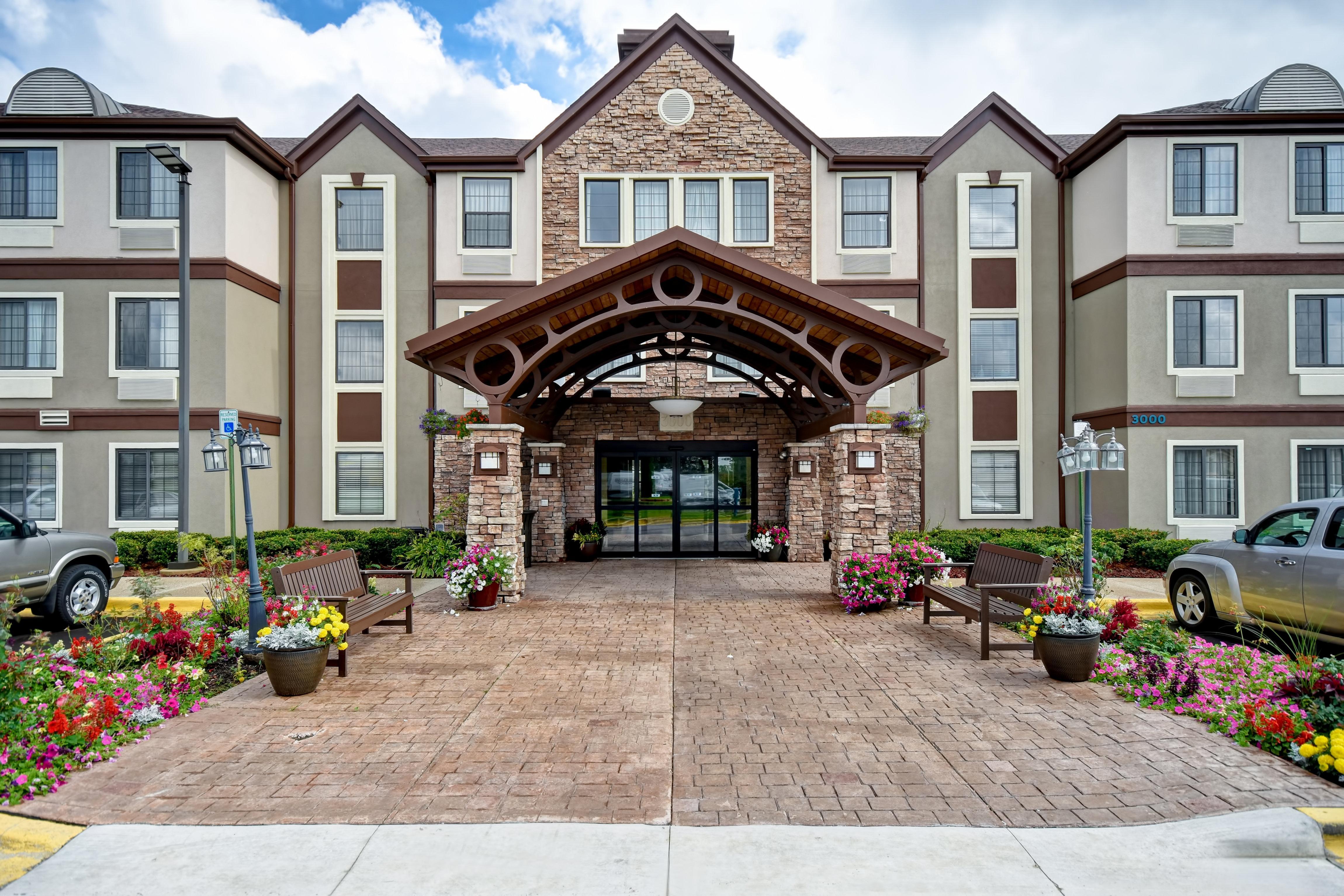 Staybridge Suites Grand Rapids-Kentwood By Ihg Cascade Exterior foto