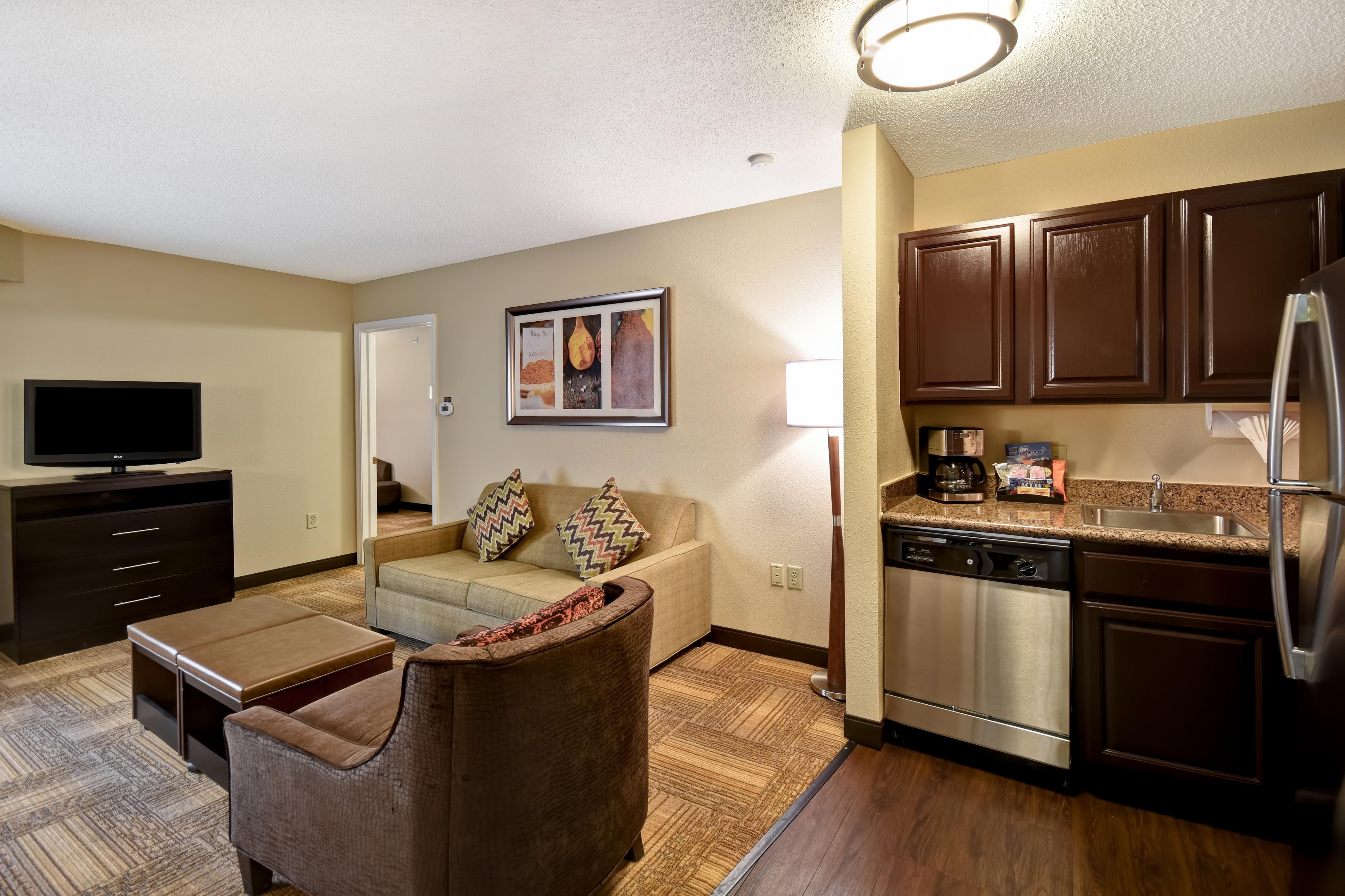 Staybridge Suites Grand Rapids-Kentwood By Ihg Cascade Exterior foto