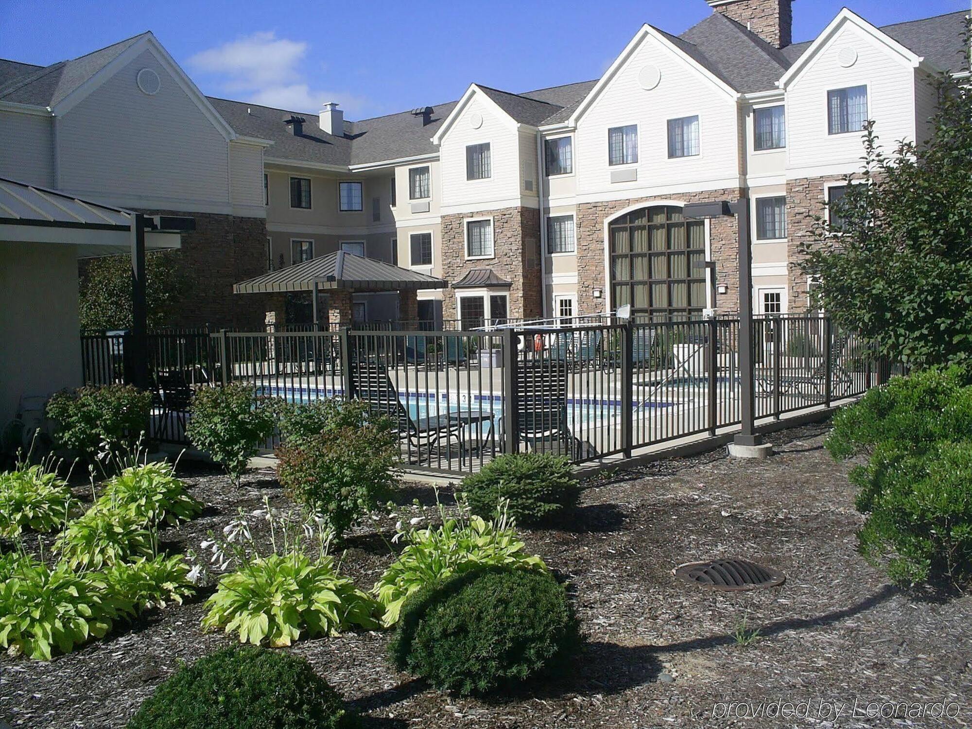 Staybridge Suites Grand Rapids-Kentwood By Ihg Cascade Exterior foto